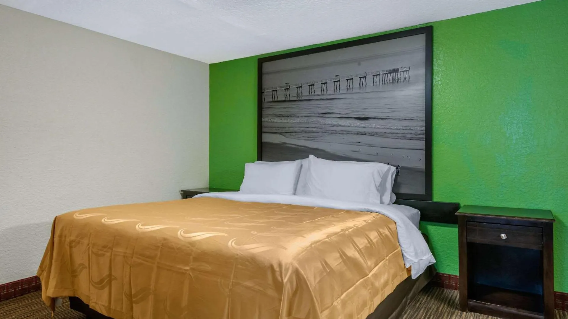 Where to Stay Near Ocean Center: 11 Airport Hotels in Daytona Beach