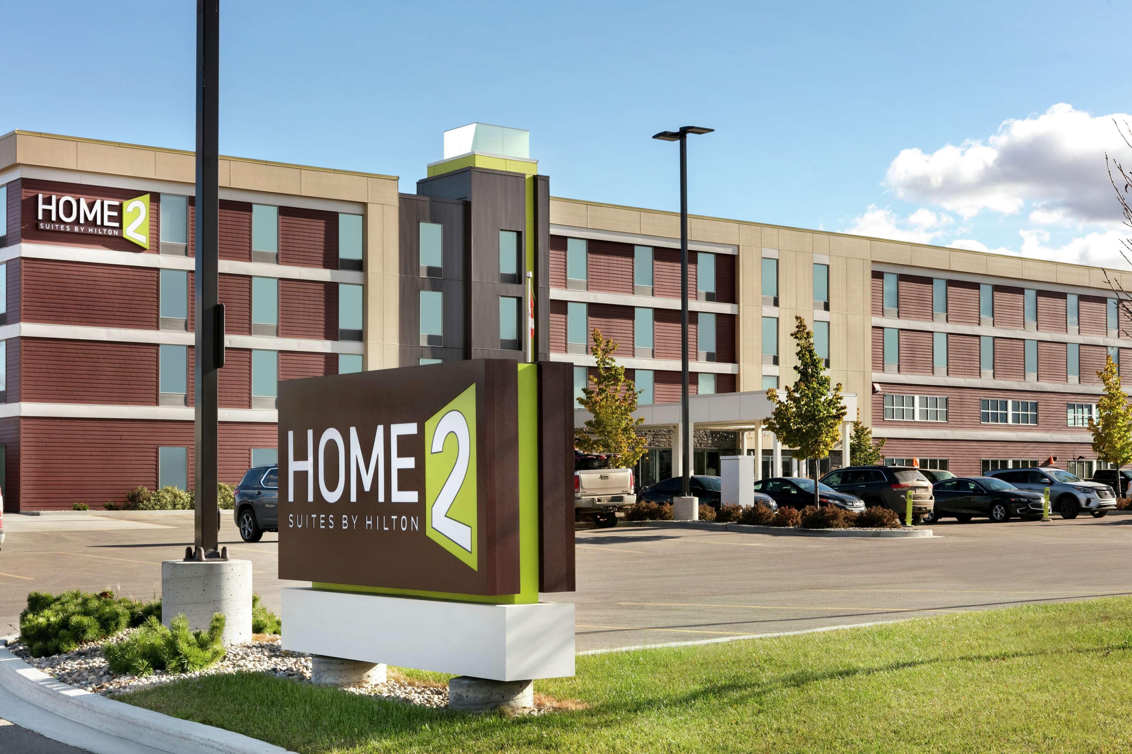 Where to Stay Near N Peace Museum: 7 Airport Hotels Ranked